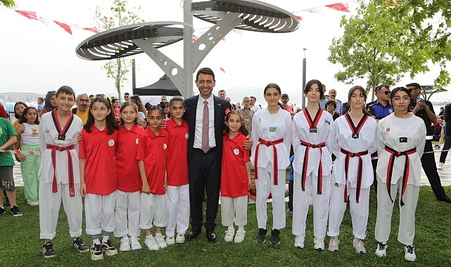 Bayraklı'da Yaz Spor Okulları Başladı